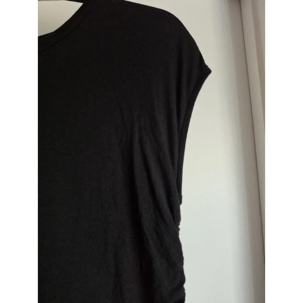 Banana Republic Women's Sleeveless T-Shirt S Black Solid Round Neck Tank Top